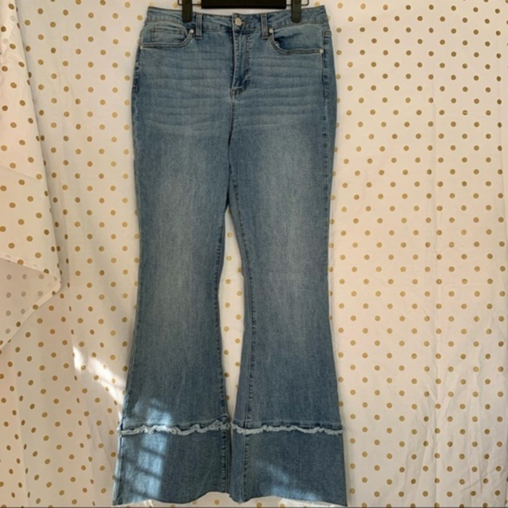 Versona NWOT denim flare fray trim jeans